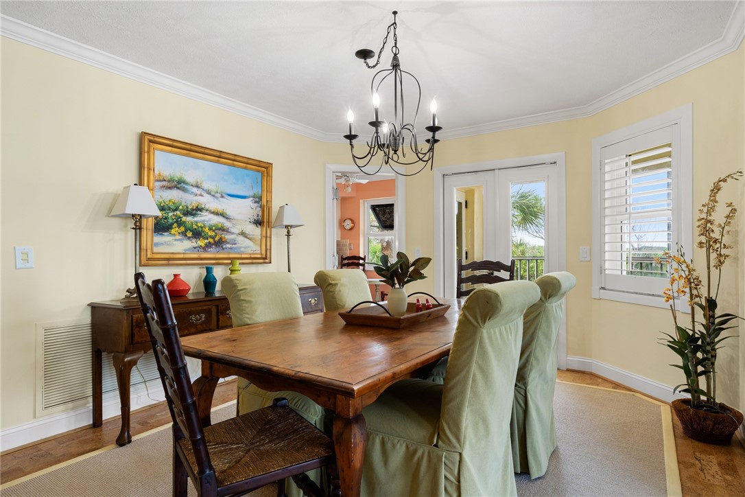 8880 N Sea Oaks Way 201