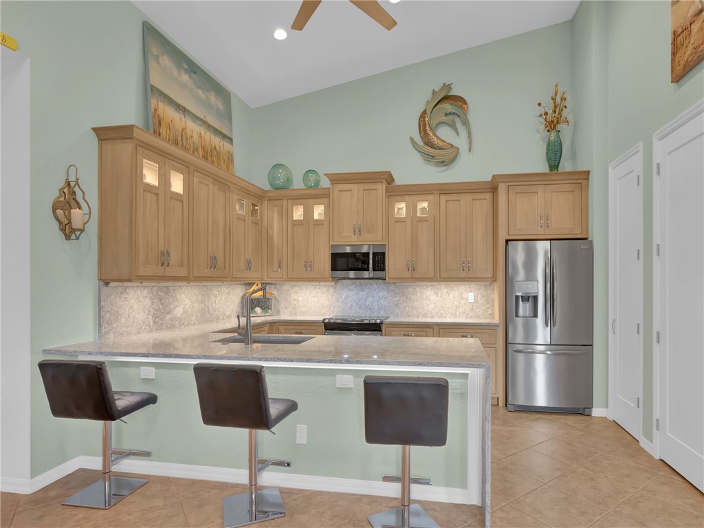 6455 Oxford Circle 104D