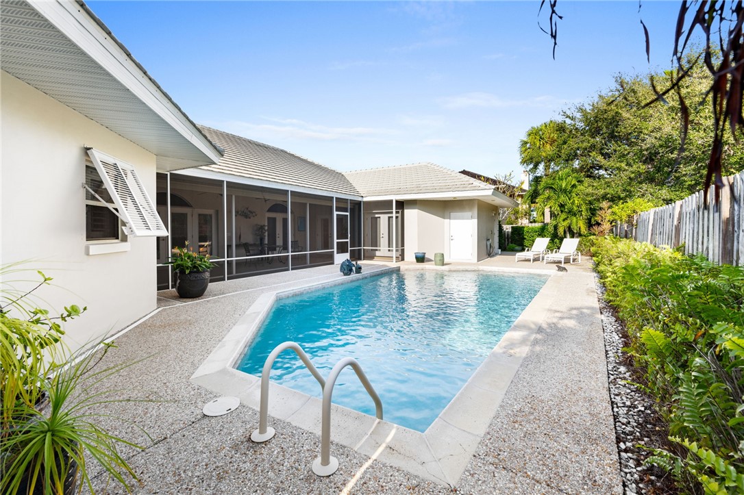 1280 Near Ocean Drive