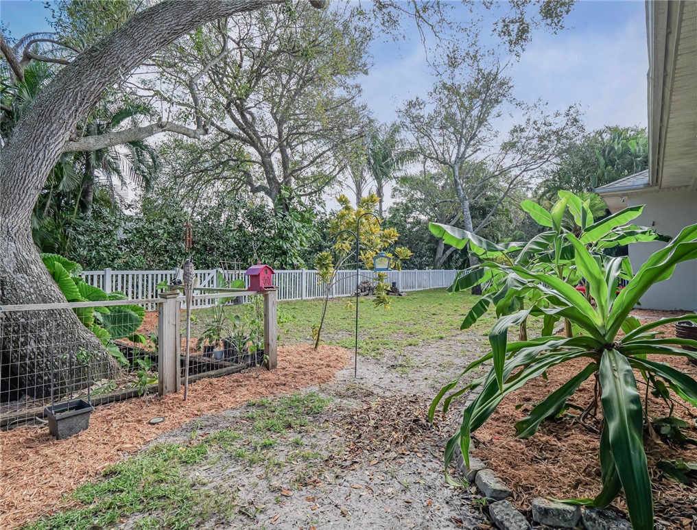 360 40th Court SW