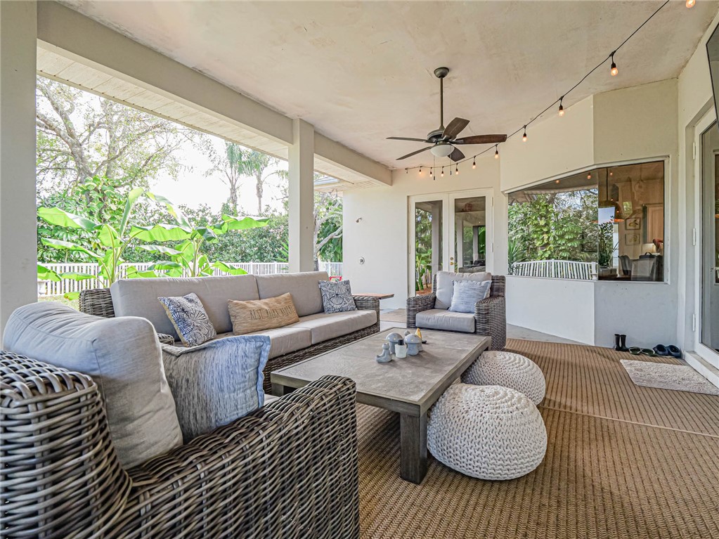 360 40th Court SW