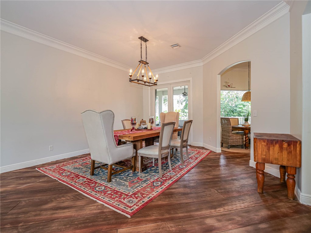 360 40th Court SW