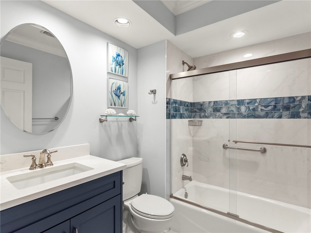 5225 E Harbor Village Drive 104