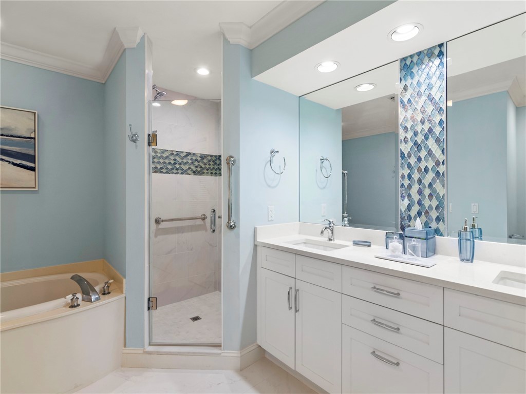 5225 E Harbor Village Drive 104