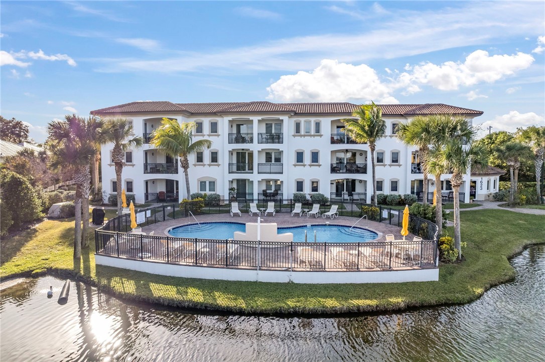 1623 Indian River Drive 202