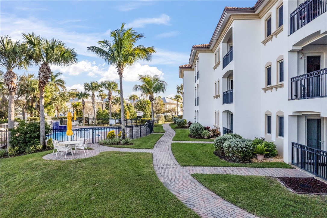 1623 Indian River Drive 202