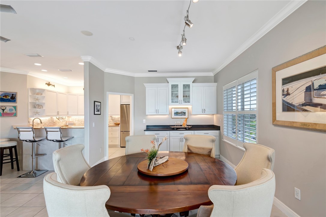 1205 Marina Village Circle 401