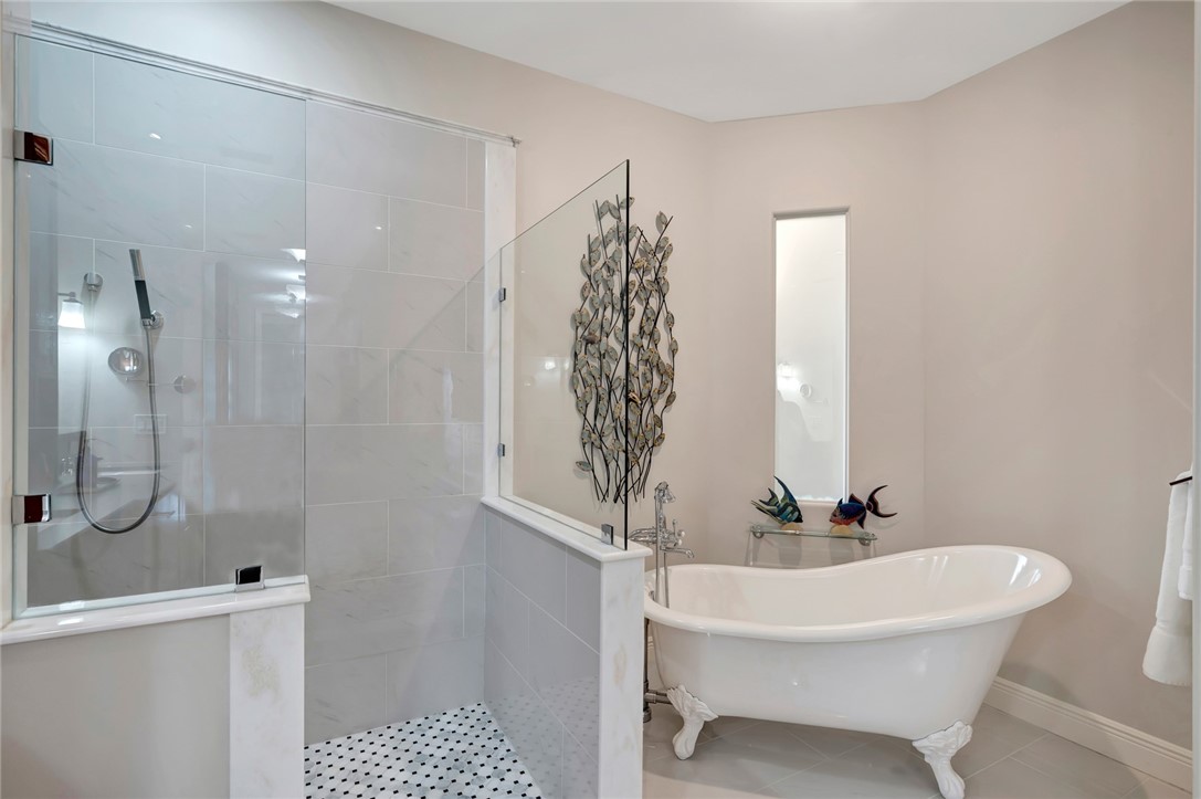 1205 Marina Village Circle 401