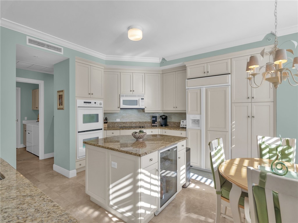 9031 Somerset Bay Lane 201