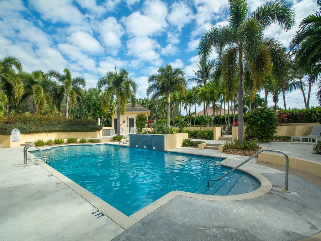 9031 Somerset Bay Lane 201