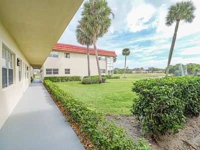65 Woodland Drive 105