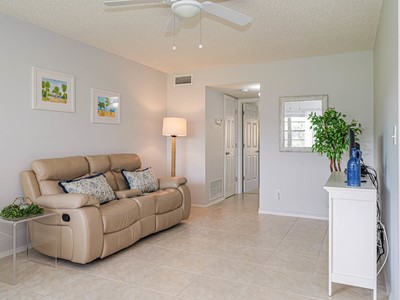 65 Woodland Drive 105