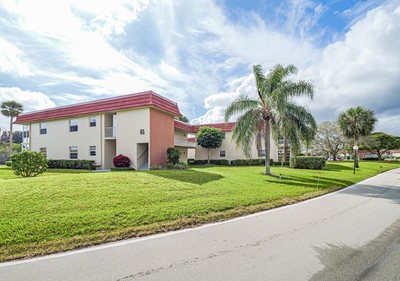 65 Woodland Drive 105