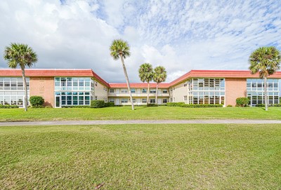 65 Woodland Drive 105