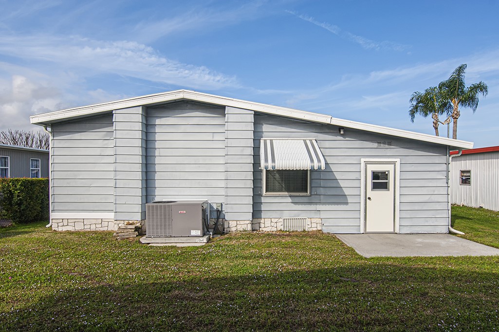 907 Oriole Circle