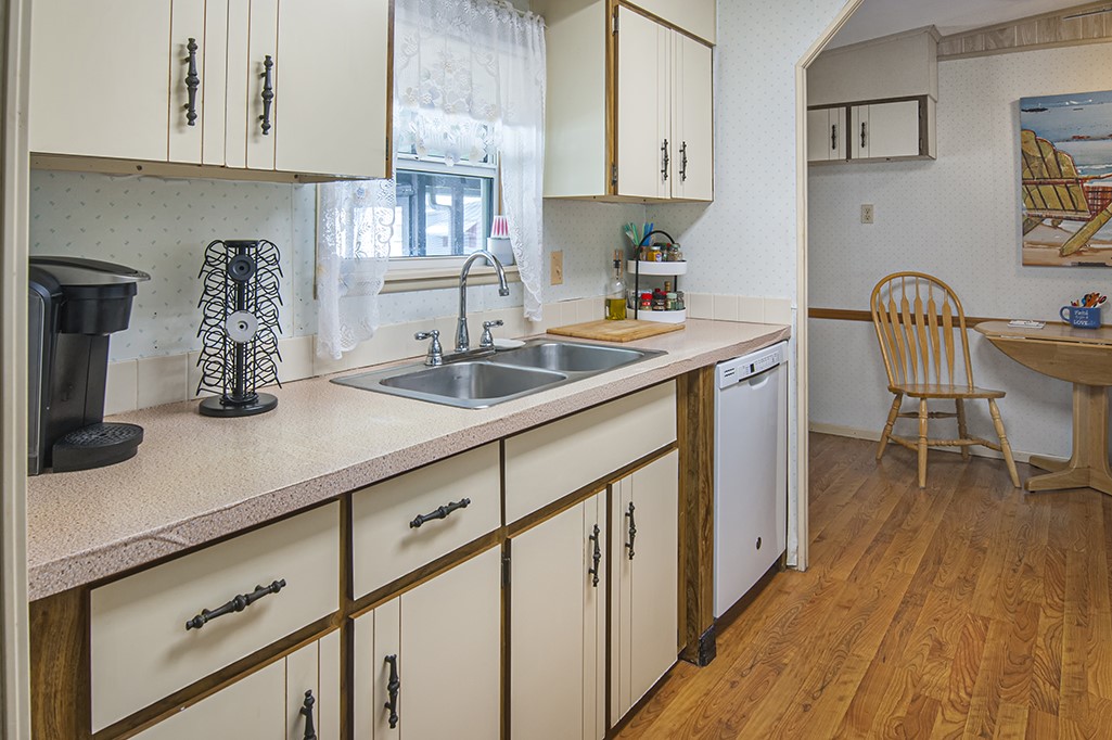 907 Oriole Circle