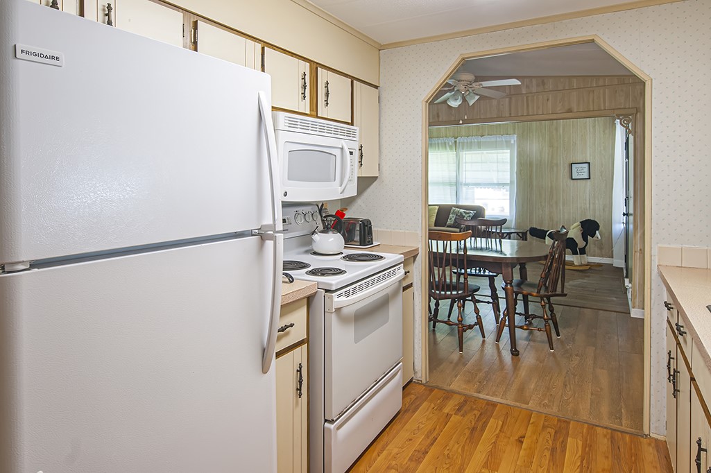 907 Oriole Circle