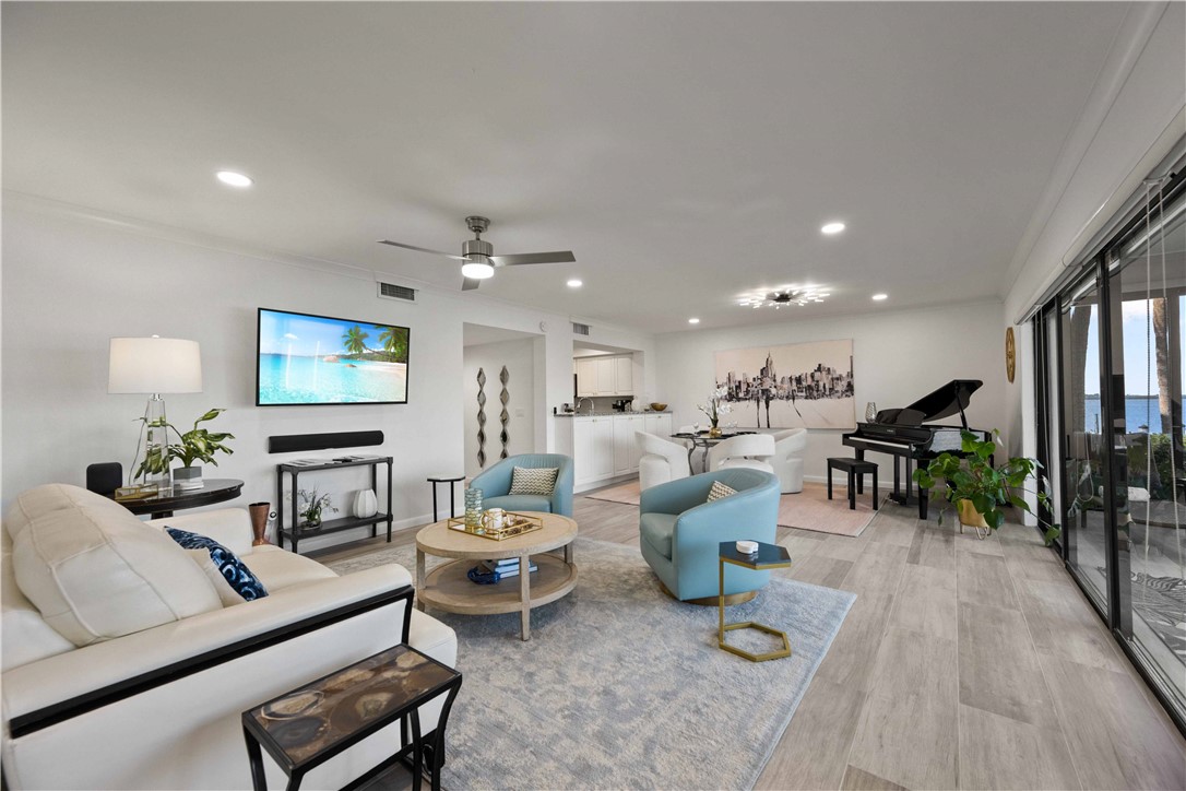 1776 Mooringline Drive 104