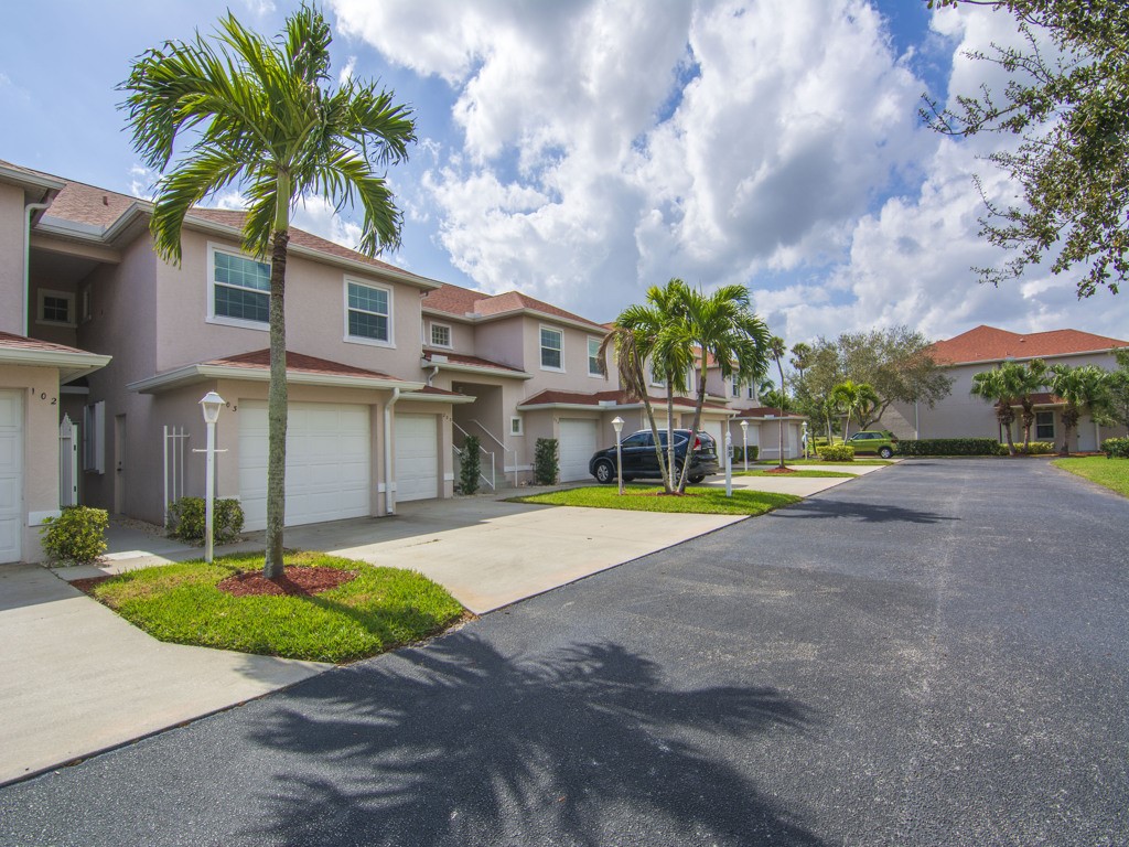 255 Grand Royale Circle 203
