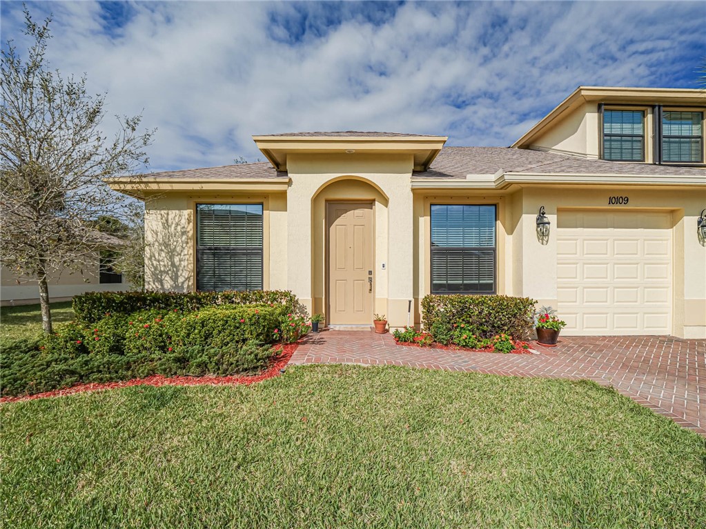 10109 W Villa Circle