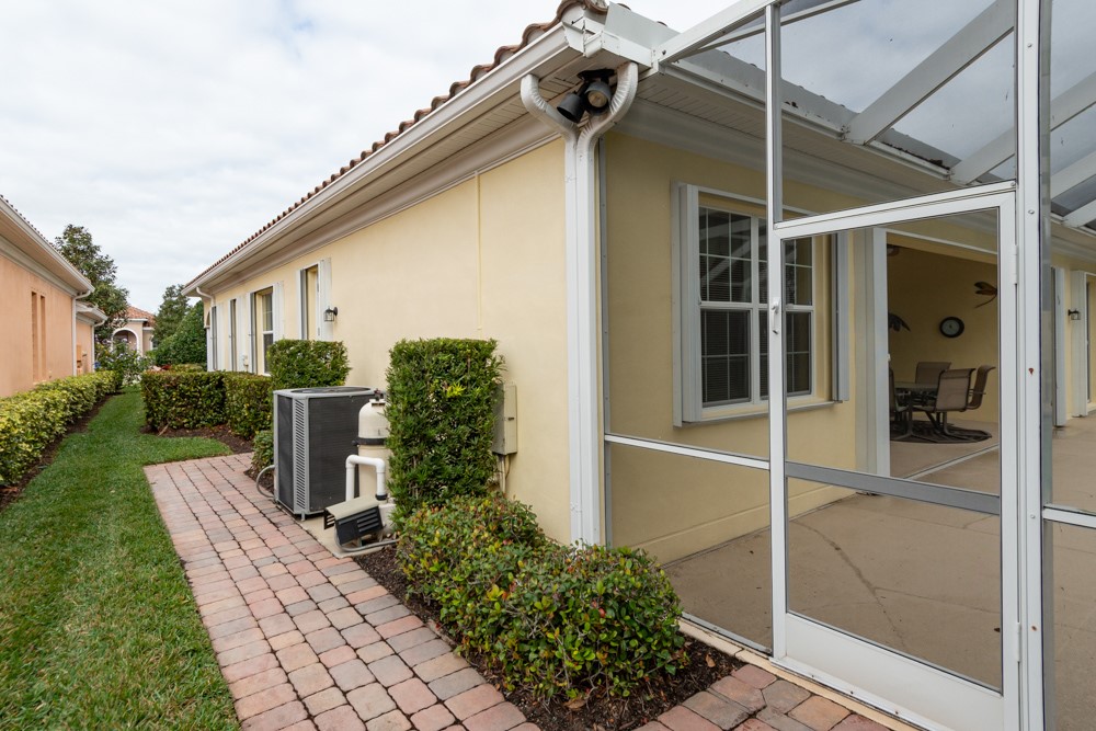 5177 Formosa Circle