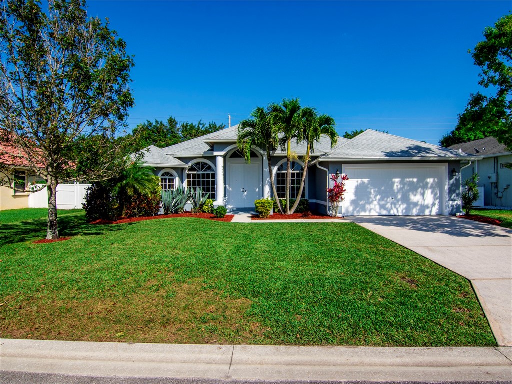 330 21st Court SW