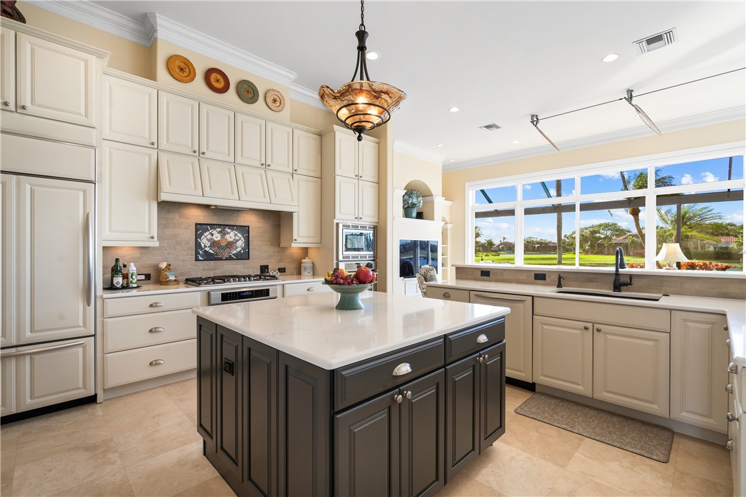 5570 Camino Real Lane
