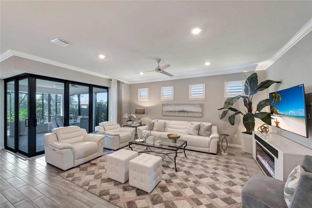 5058 Monroe Circle