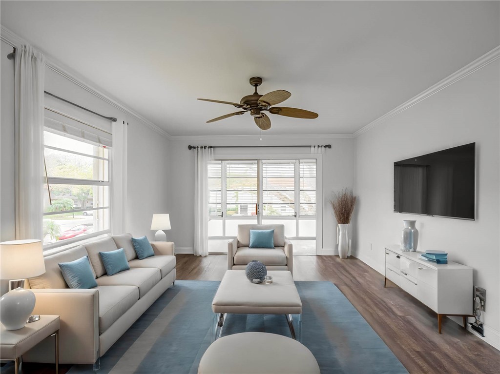 18 Vista Palm Lane 207