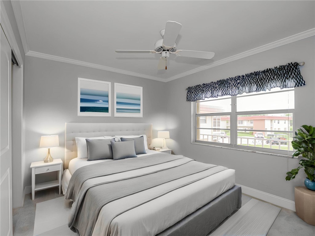 18 Vista Palm Lane 207