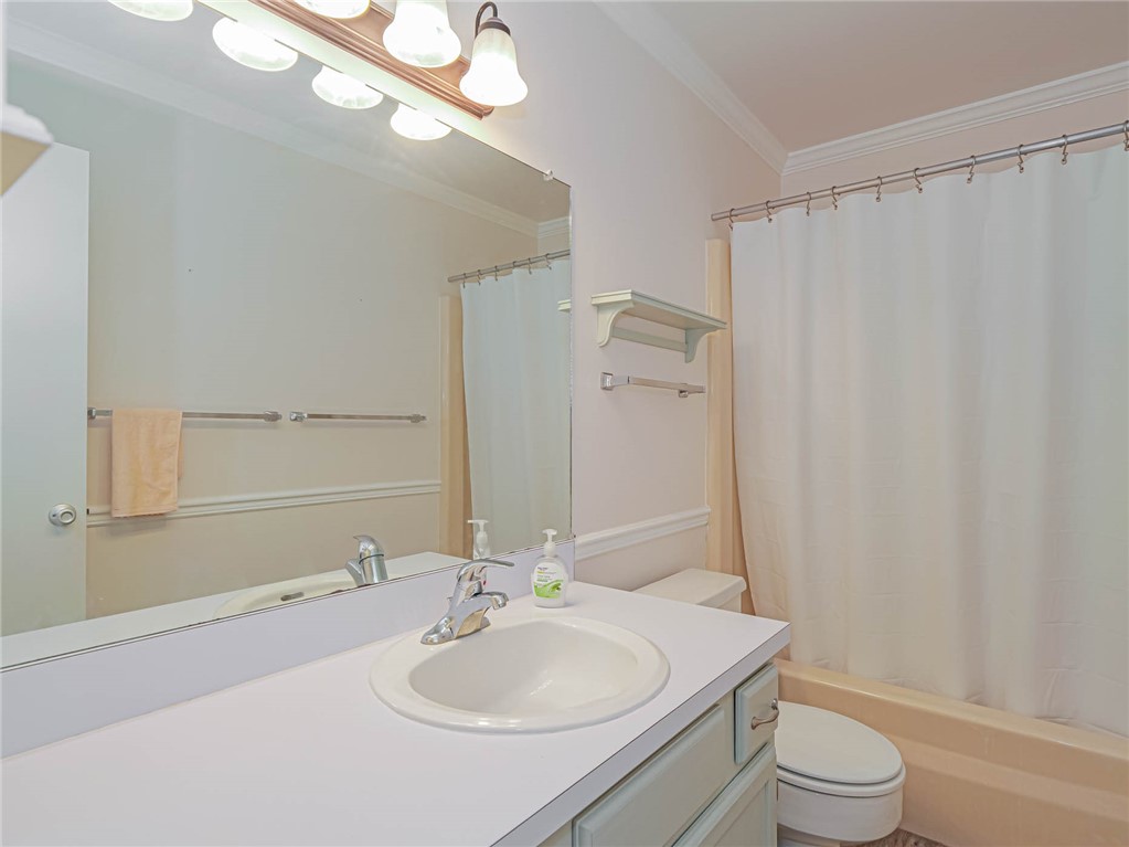 18 Vista Palm Lane 207