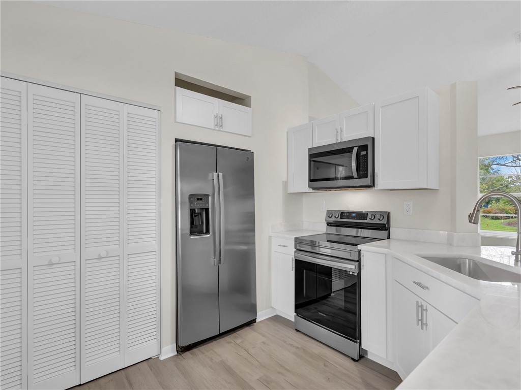 375 Lobster Terrace