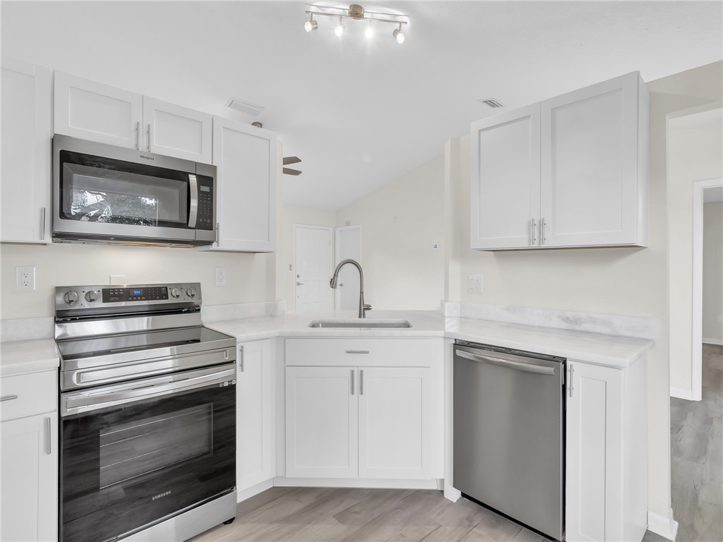375 Lobster Terrace