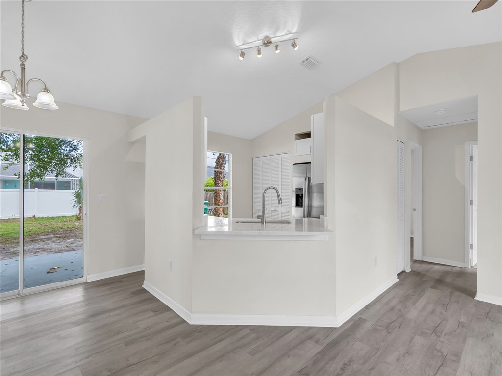 375 Lobster Terrace