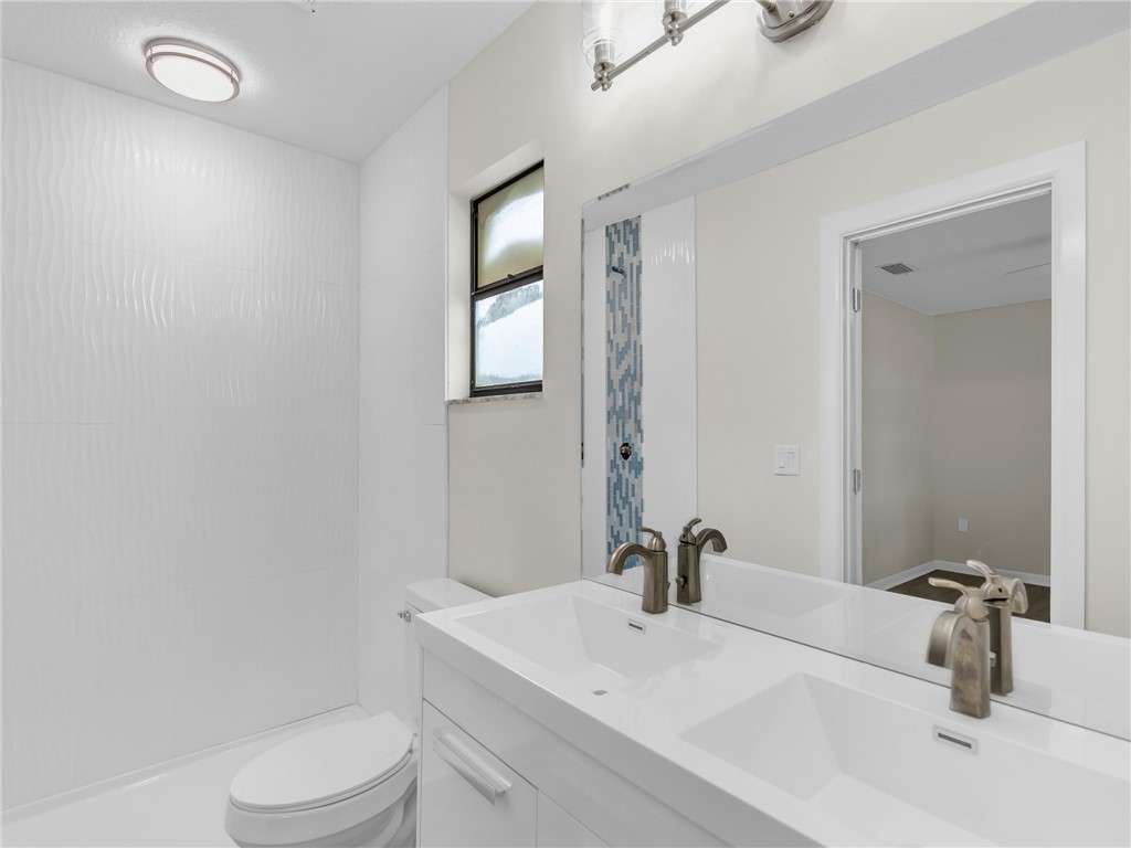 375 Lobster Terrace