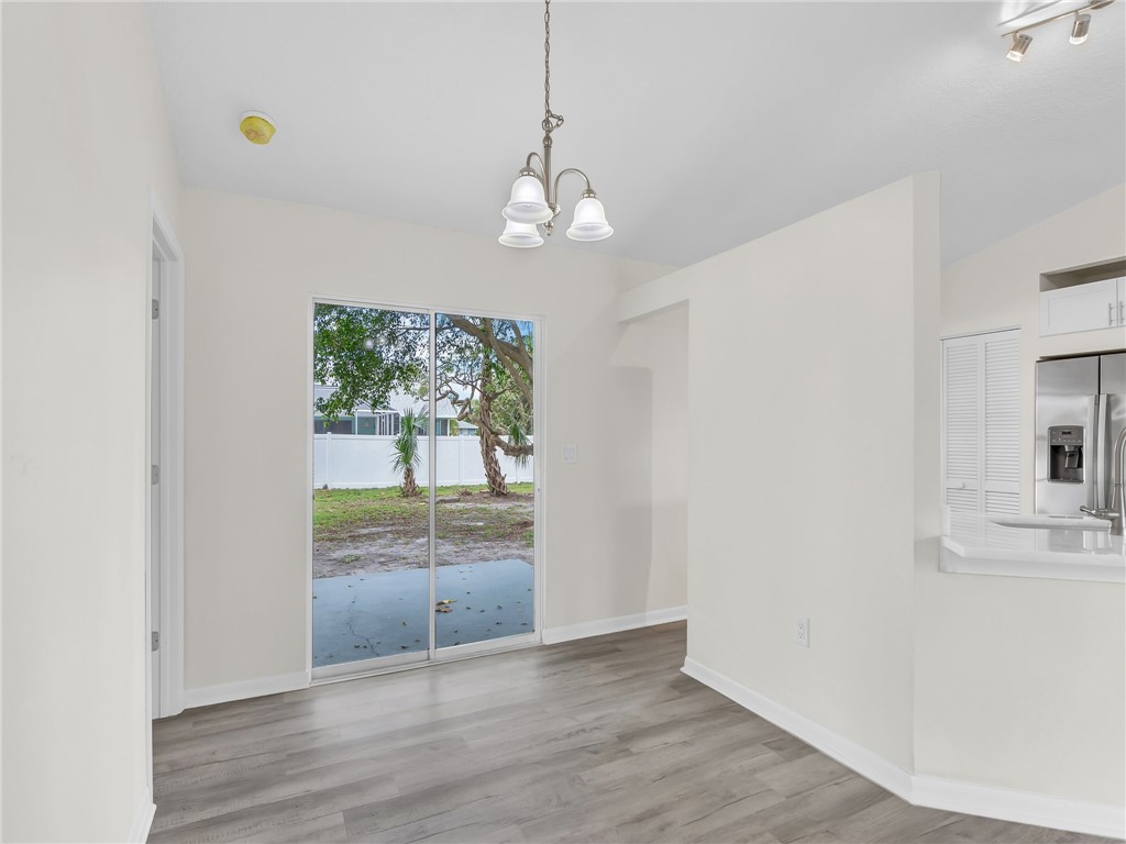 375 Lobster Terrace
