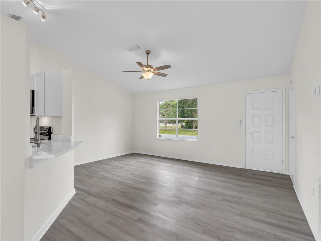 375 Lobster Terrace