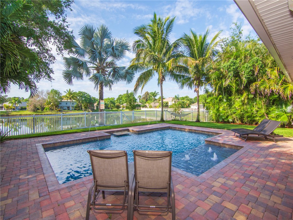 5135 Wind Jammer Lane