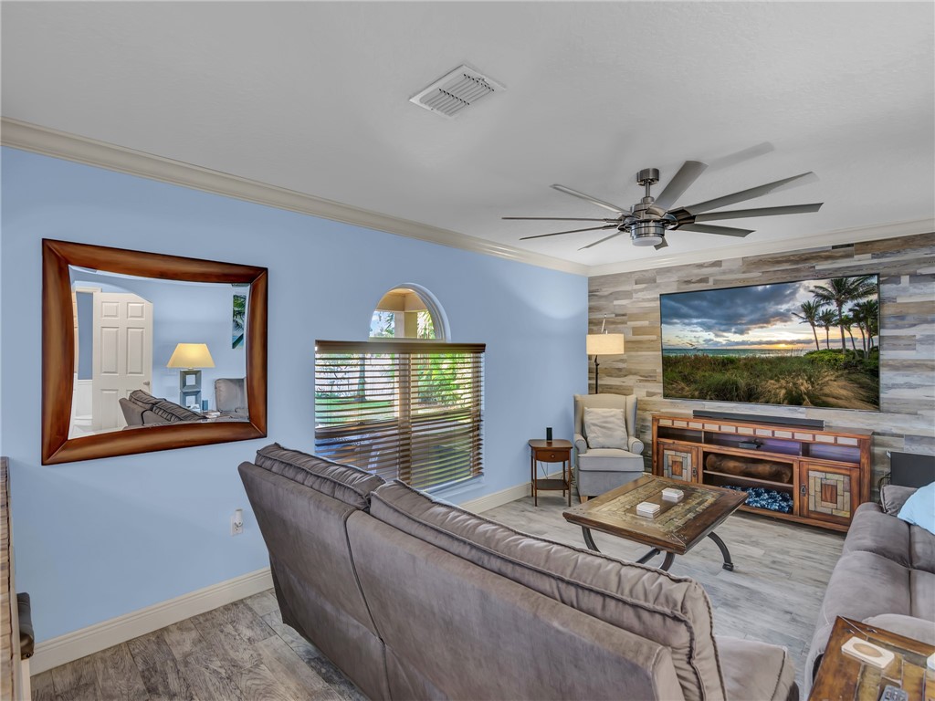 5135 Wind Jammer Lane