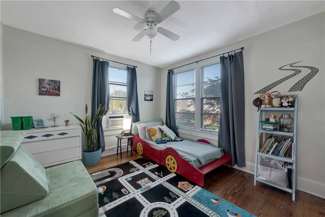 1805 17th Avenue
