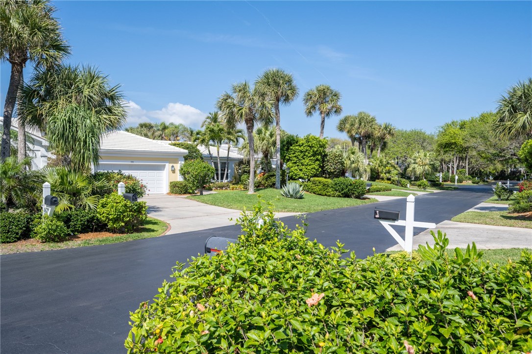 100 S Catalina Court
