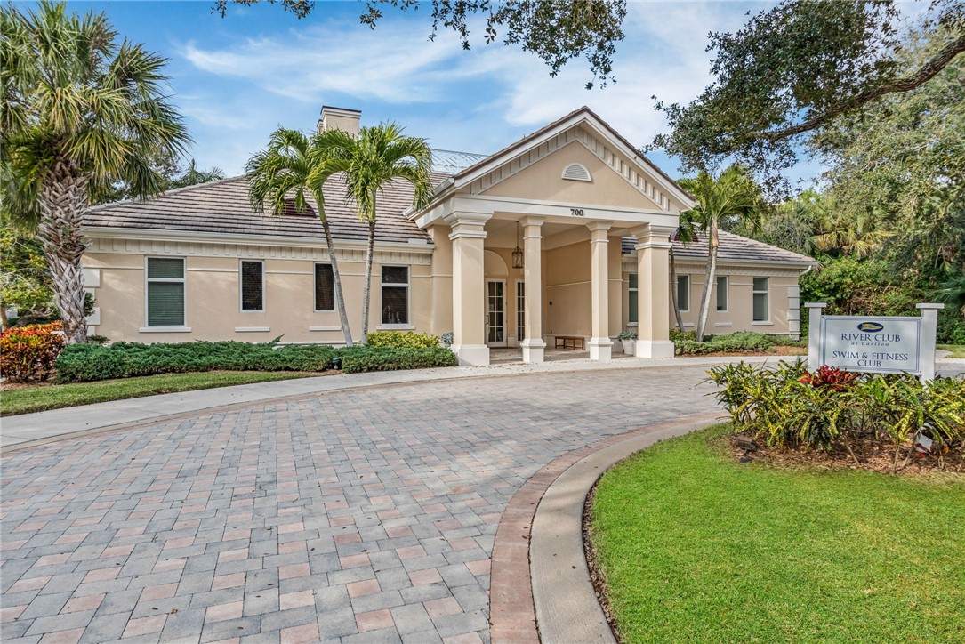 701 N Swim Club Drive 3B