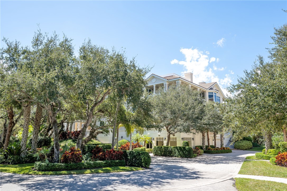 701 N Swim Club Drive 3B