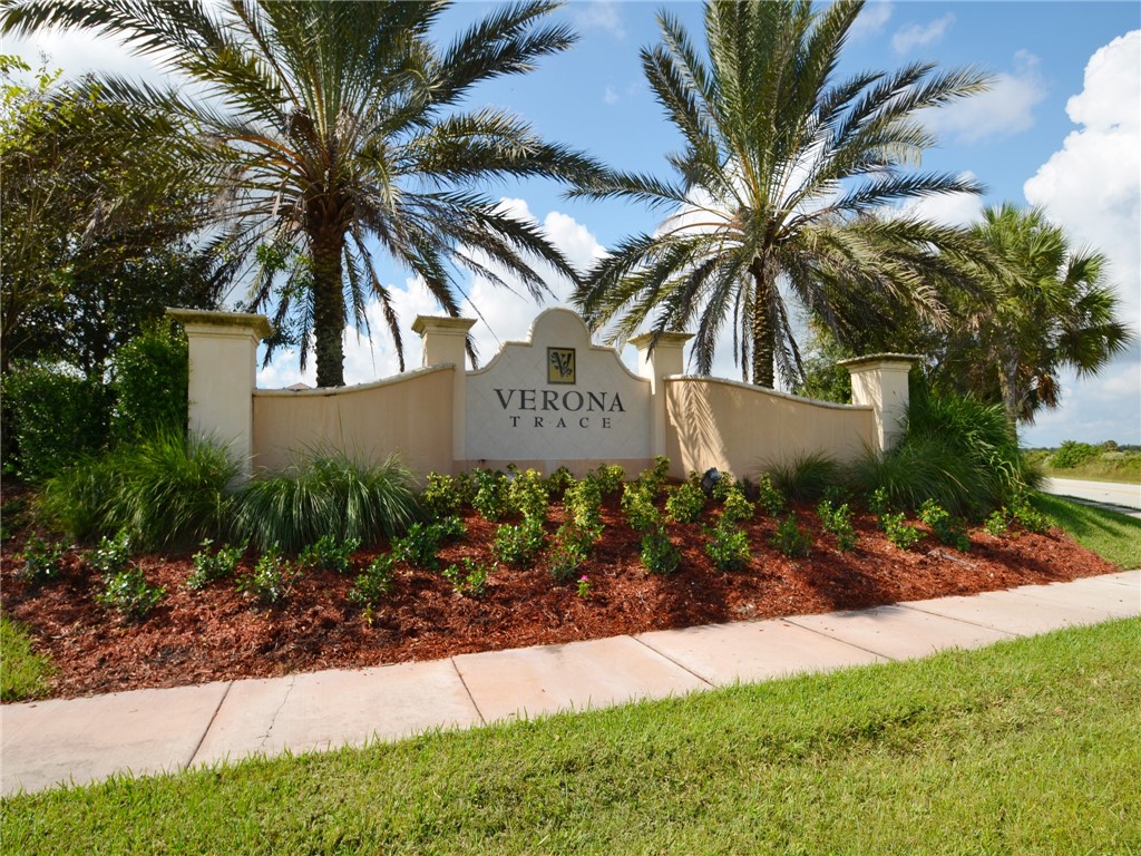 9883 E Villa Circle