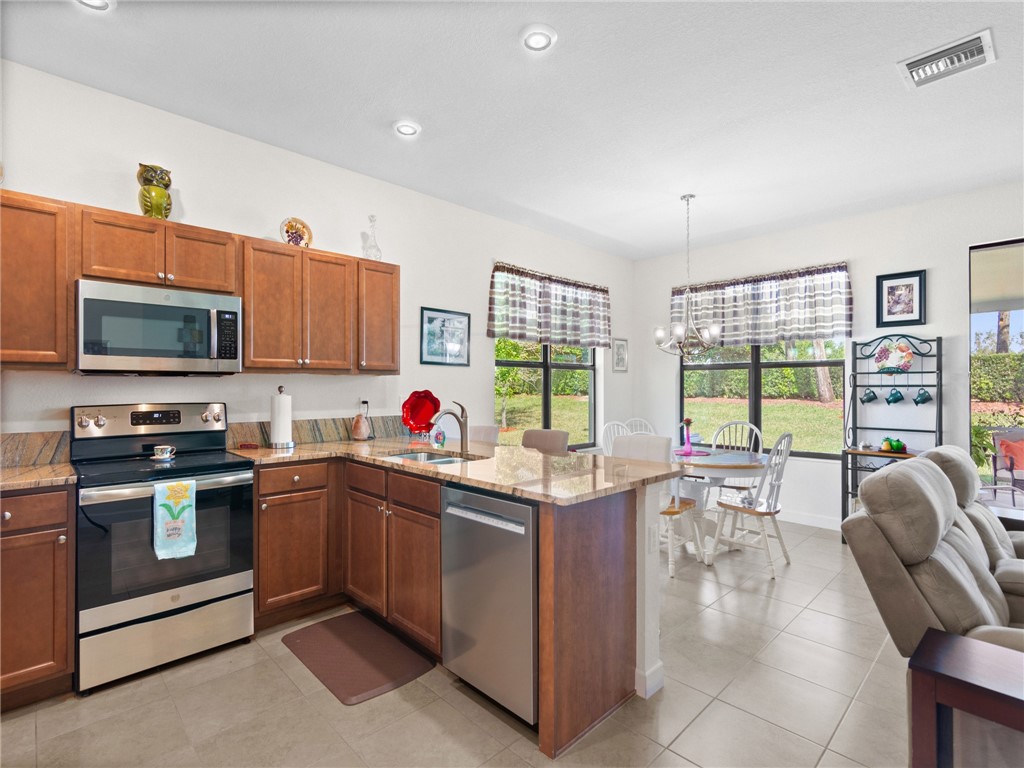 9883 E Villa Circle