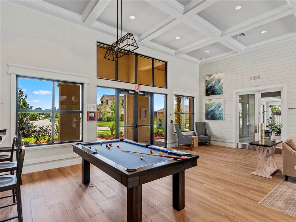 9883 E Villa Circle
