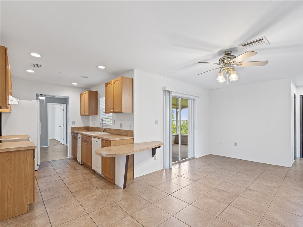 5205 94th Lane