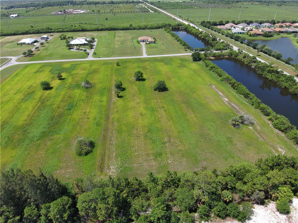 8160 White Fences Lane