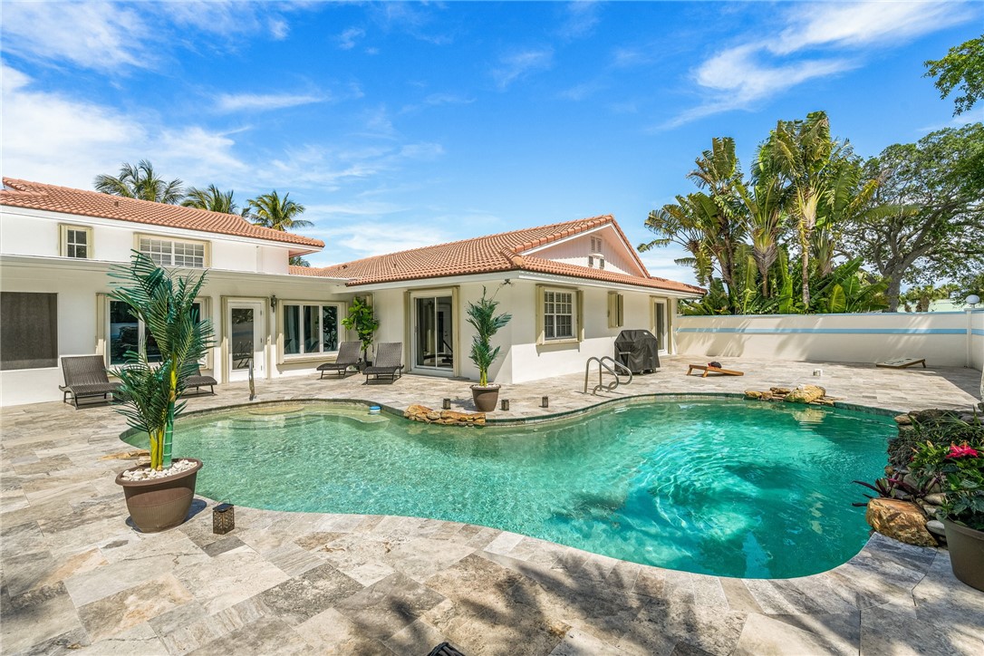 925 Treasure Lane