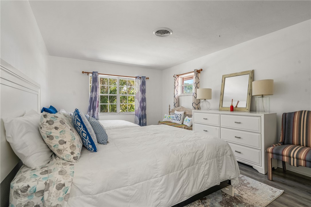 925 Treasure Lane